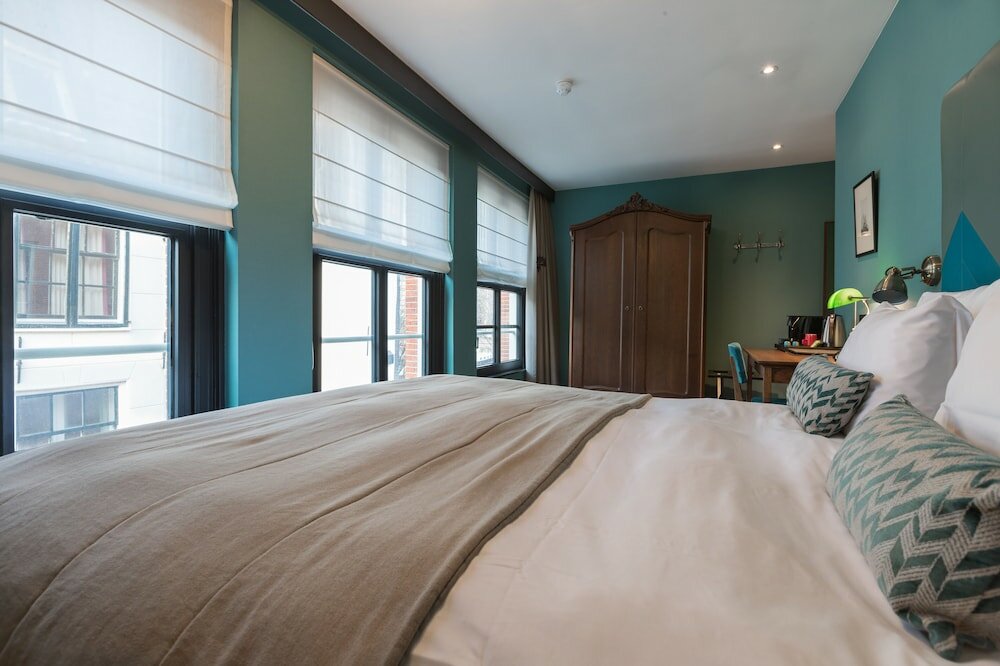 Фото The Hendrick's Hotel