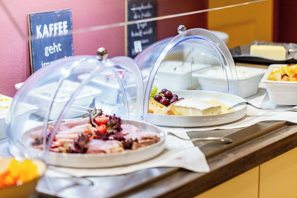 Фото Maingau Hotel