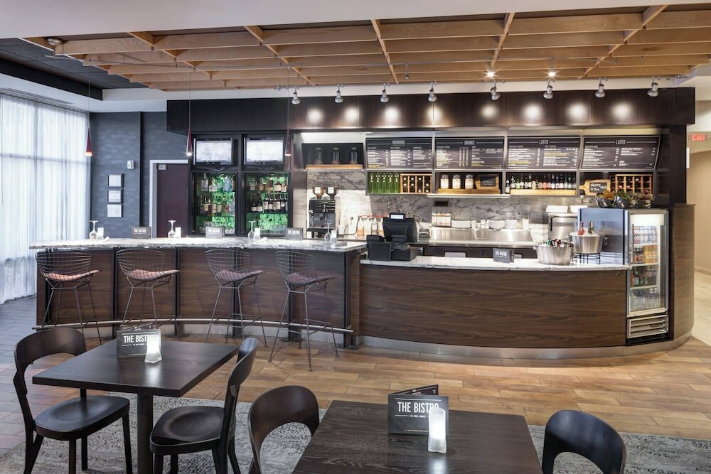 Фото Courtyard Phoenix Chandler/Fashion Center