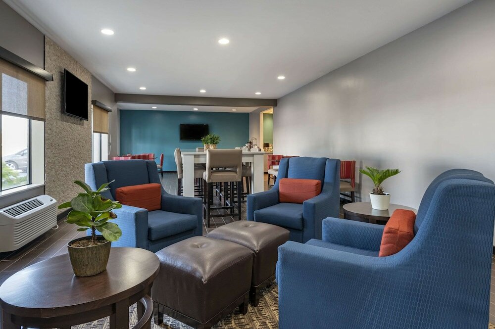 Фото Comfort Inn Airport