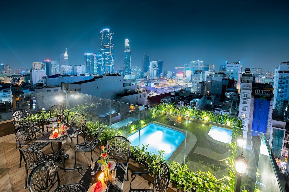 Фото Adora Art Hotel