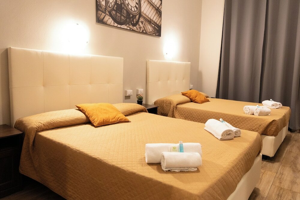 Фото Hotel Golden Milano