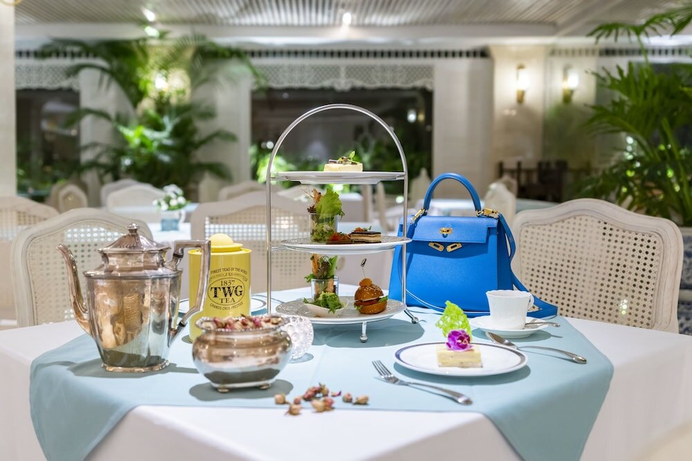 Фото Au Lac Charner Hotel