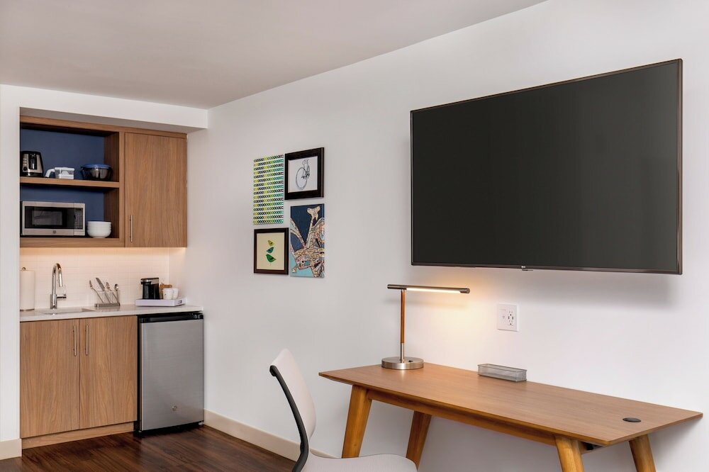 Фото Element Chelmsford