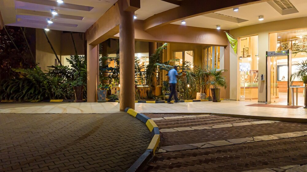 Фото Mbale Resort Hotel