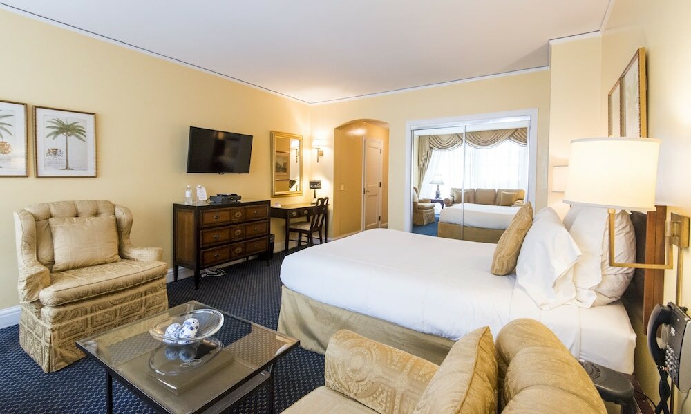 Фото 3 West Club