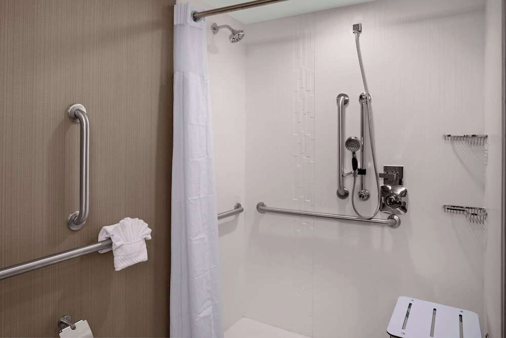 Фото Courtyard by Marriott Dallas Flower Mound