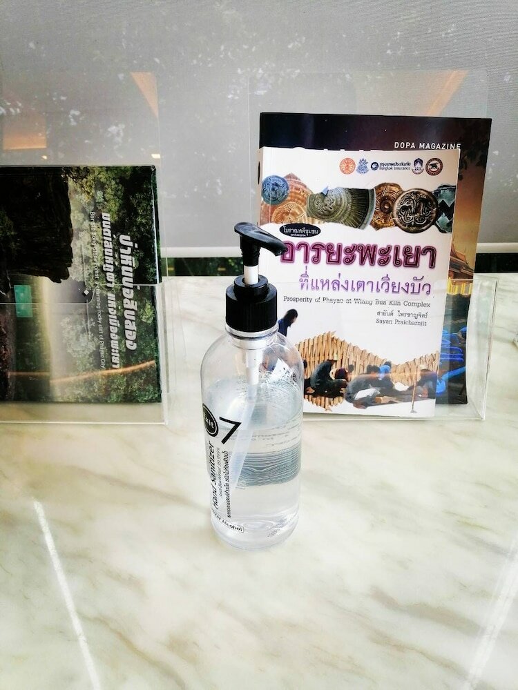 Фото Phuglong Hotel