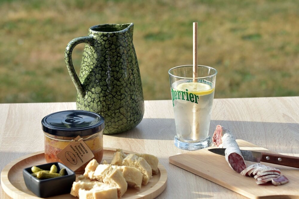 Фото Hôtel Kyriad La Rochelle Centre Ville