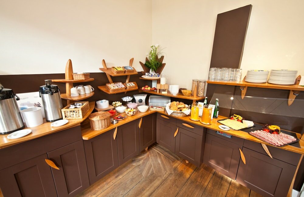 Фото Hotel Königshof Hamburg