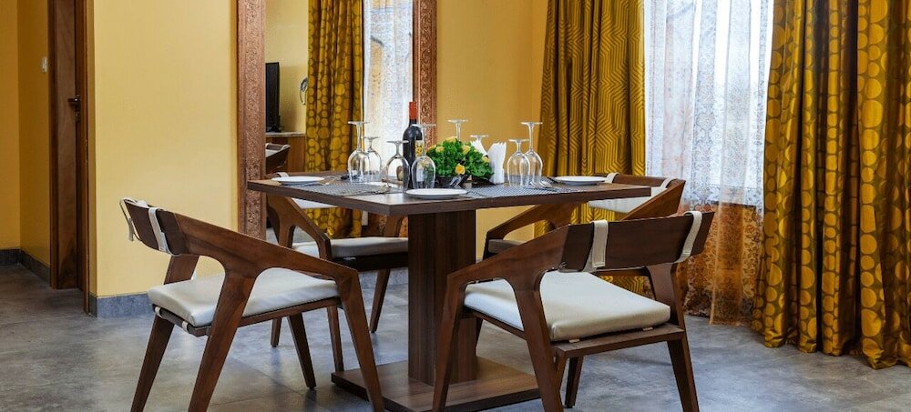 Фото JuSTa Sajjangarh Resort & SPA