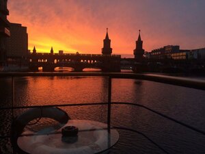 Хостел Eastern Comfort - The swimming hostel