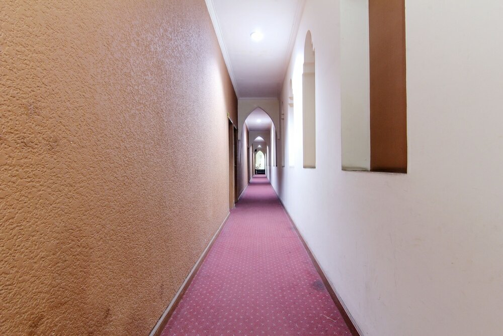 Фото Lingga Hotel