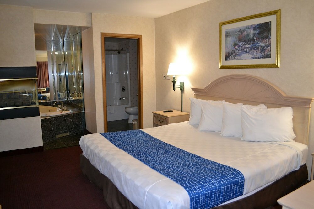 Фото Travelodge by Wyndham Niagara Falls