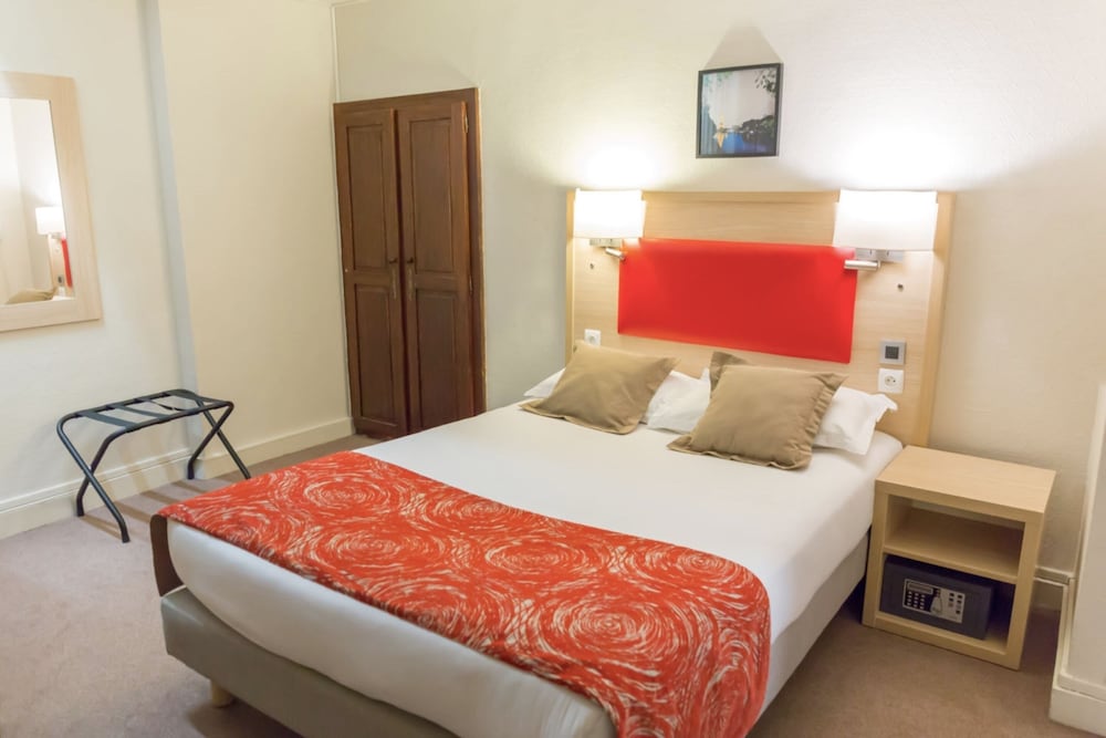 Фото D'win Hotel