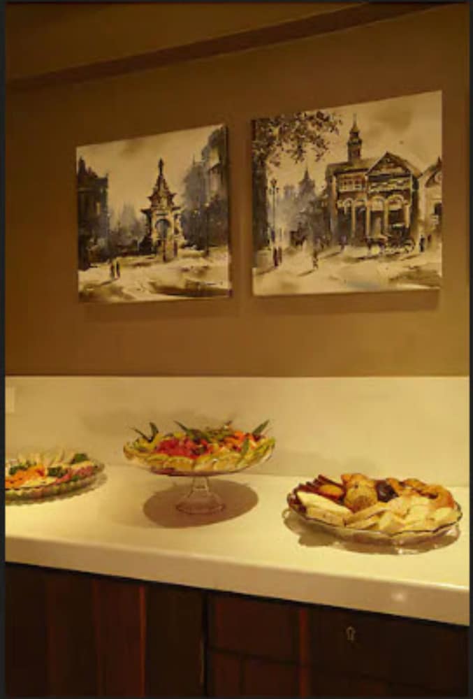 Фото Hotel Bawa Continental