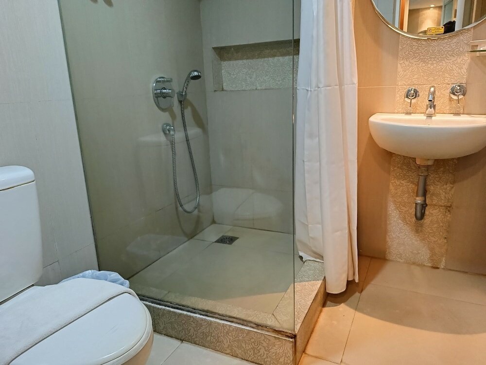 Фото Tychi Hotel