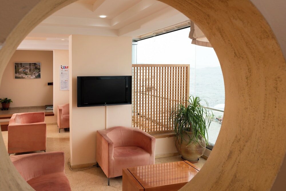 Фото Corfu Maris Hotel