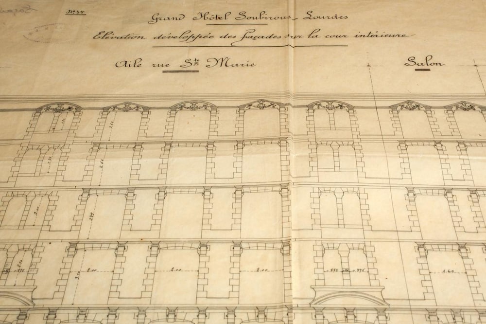 Фото Grand Hôtel Moderne