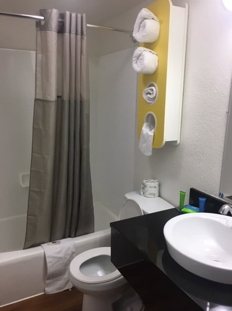 Фото Motel 6 Phoenix, Az - West