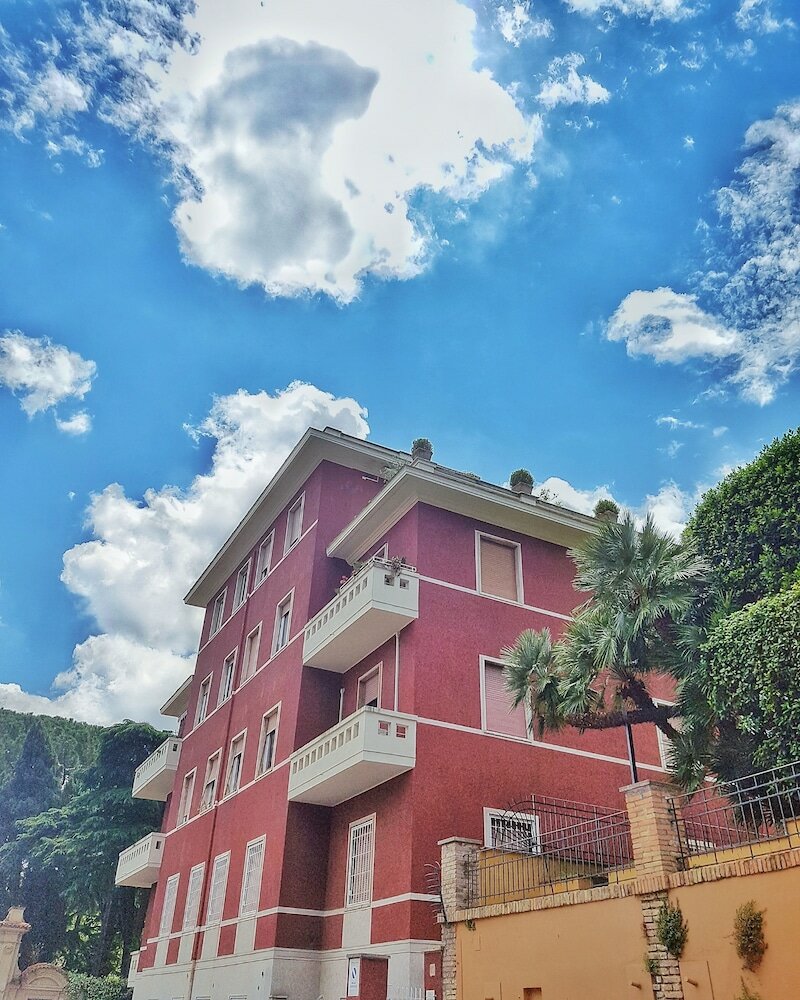 Фото отеля 1