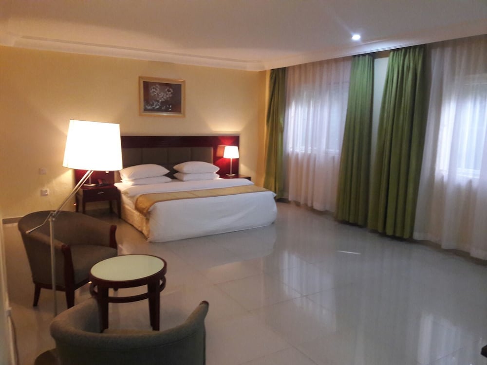 Фото Отель Check Inn Abuja