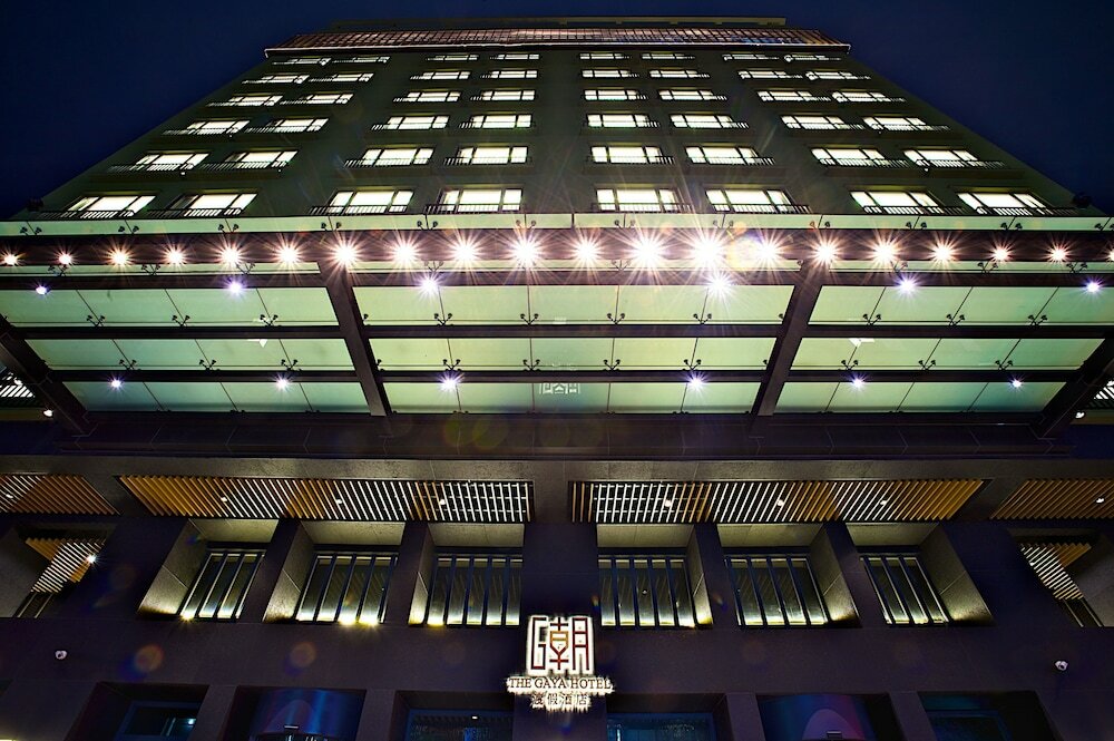 Фото The Gaya Hotel