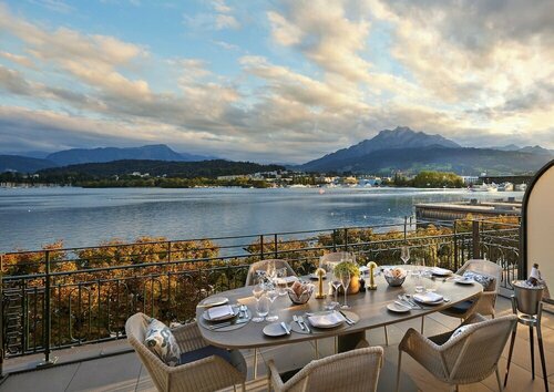 Внешний вид отеля Mandarin Oriental Palace, Luzern в Люцерне, фото 3