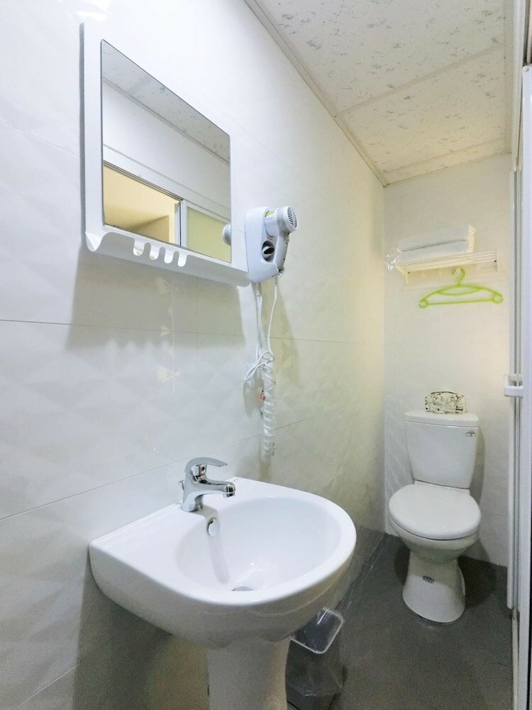 Фото To Hotel Chengde