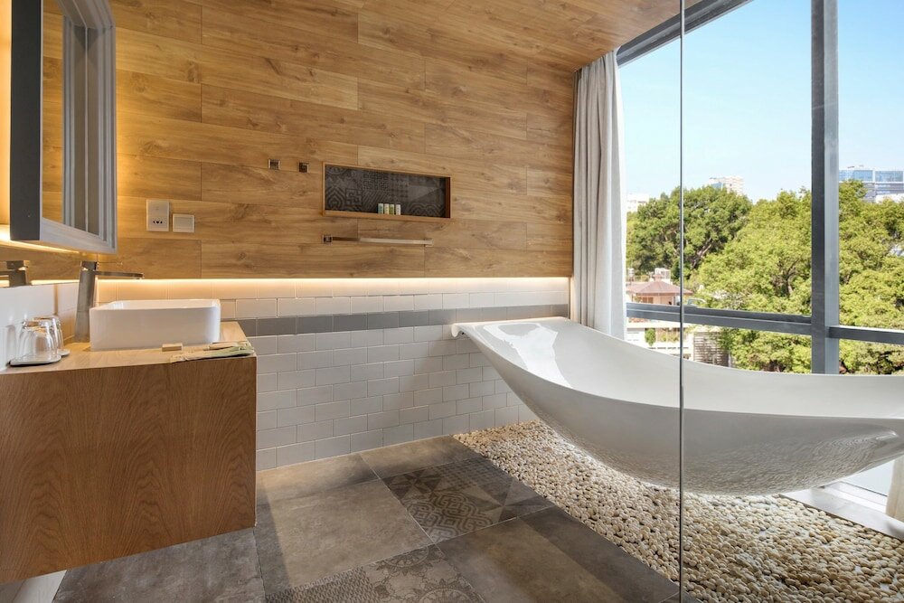 Фото Fusion Suites Sai Gon