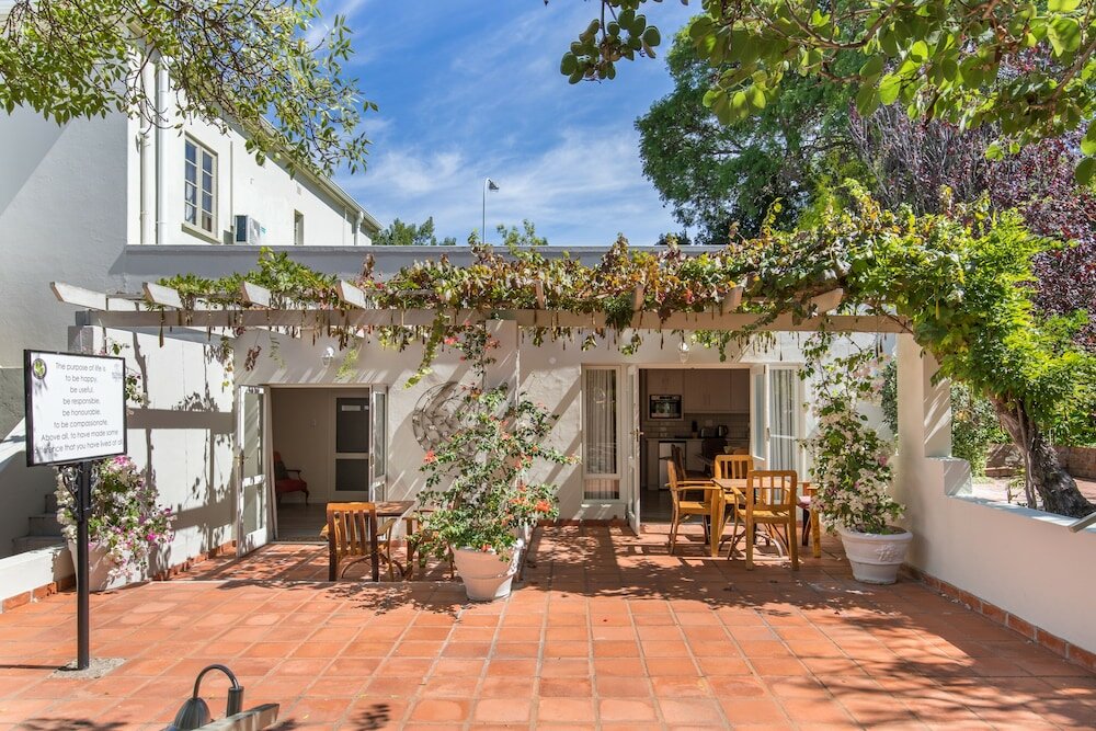 Фото Montagu Country Hotel