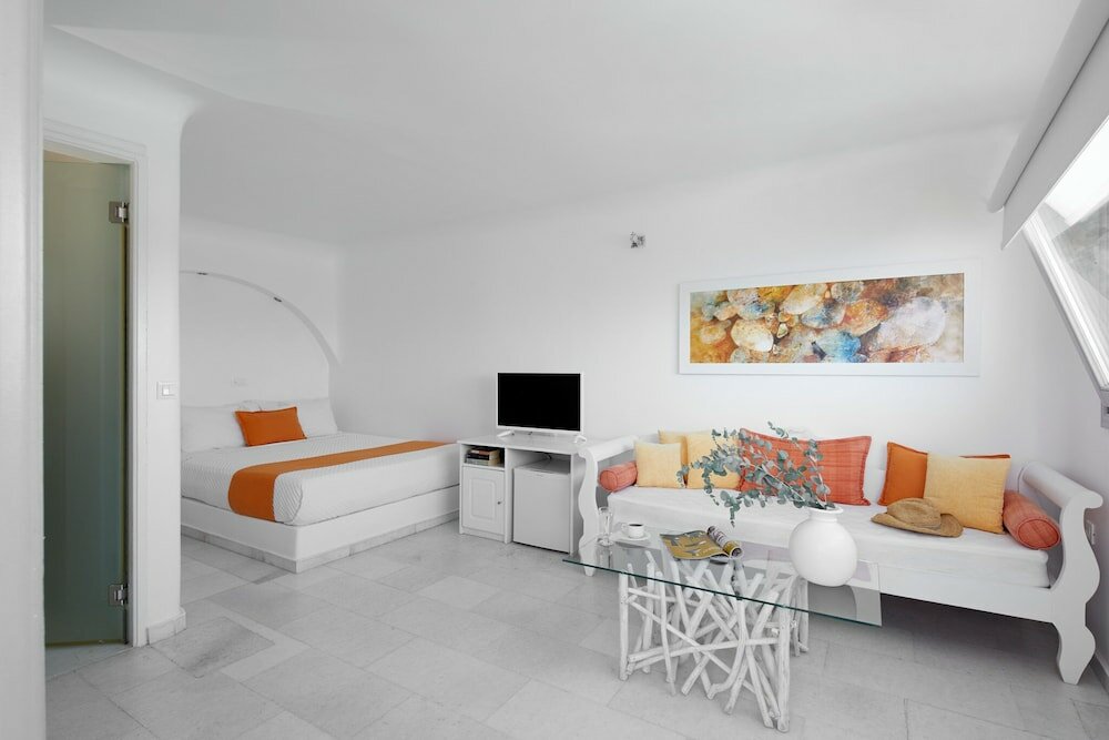 Фото Iliovasilema Hotel & Suites