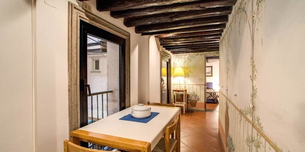 Фото Cartari Elegant Suite Piazza Navona