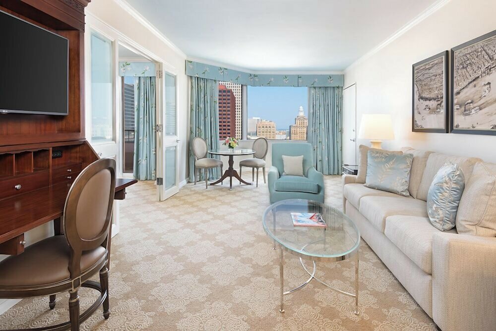 Фото Windsor Court Hotel