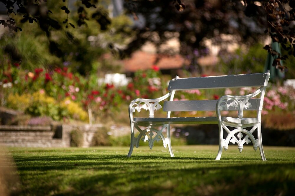 Фото Ednam House Hotel