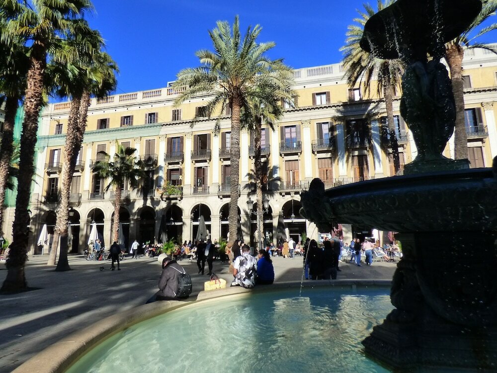 Фото Hotel Moderno Barcelona