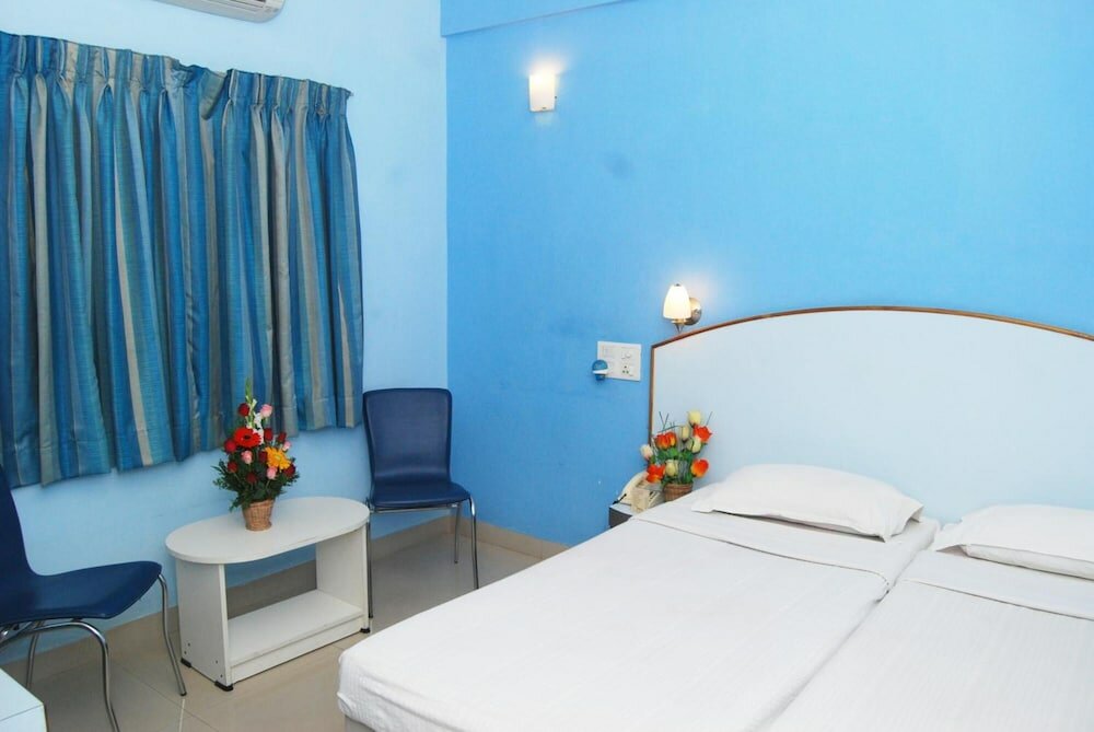Фото Hotel Pandian