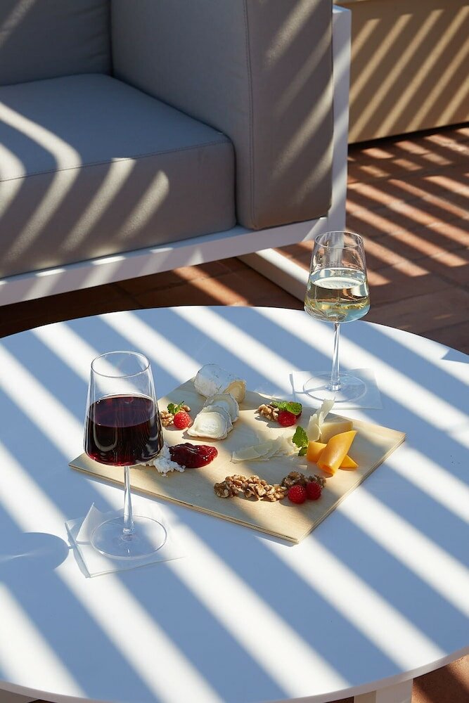 Фото White Shell Beach Villas