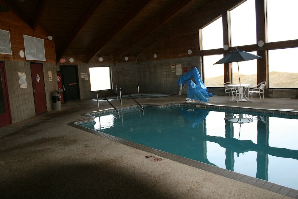 Фото AmericInn by Wyndham Grimes