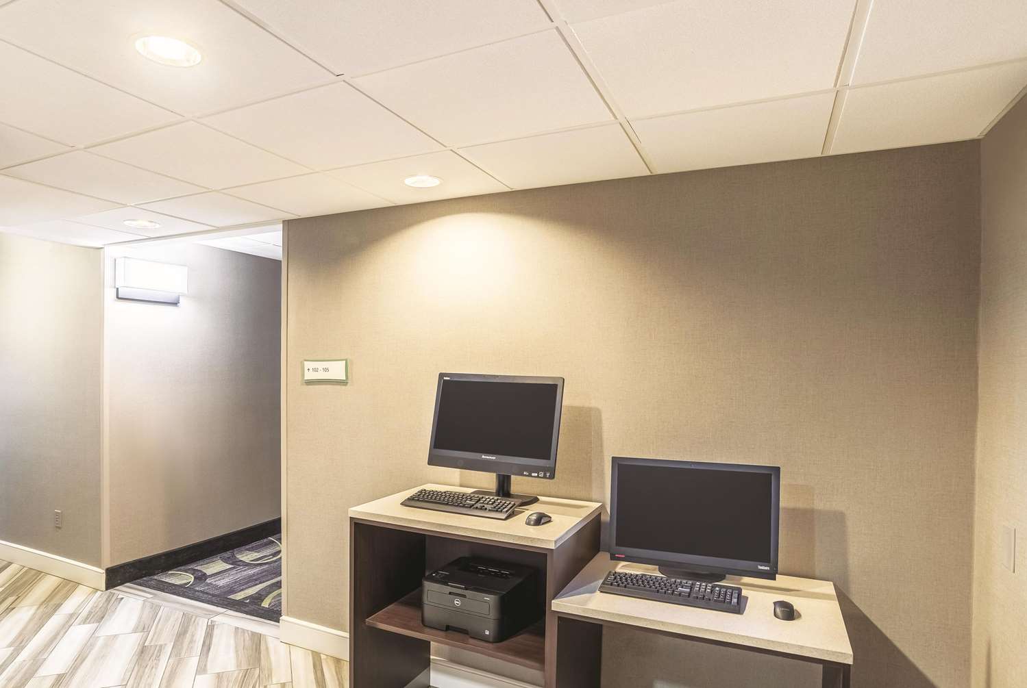 Фото La Quinta Inn & Suites by Wyndham Flagstaff