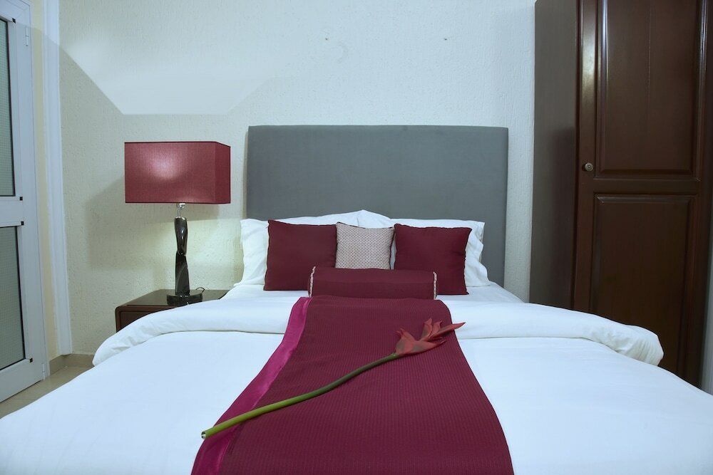 Фото The Ritzz Exclusive Guest House