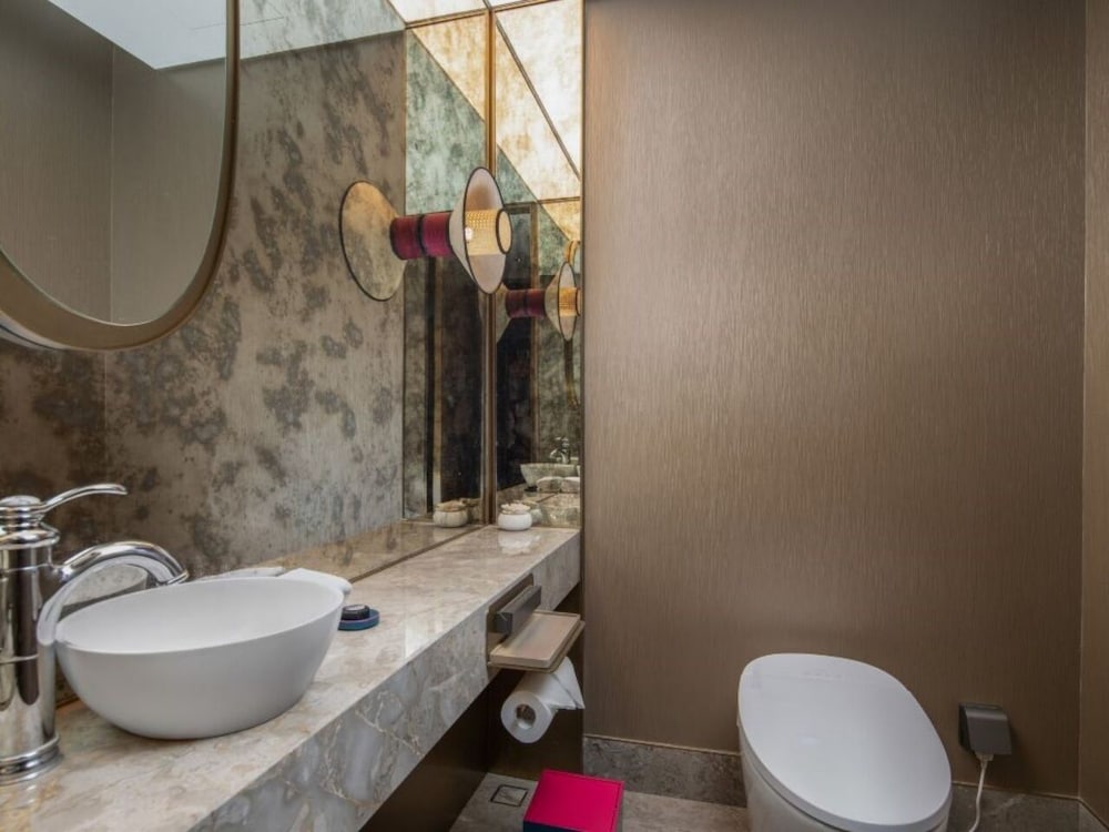 Фото Blossom House Shanghai On The Bund