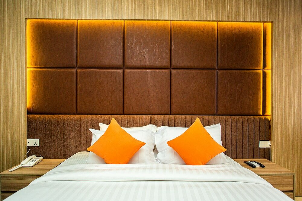 Фото Royal Raj Hotel