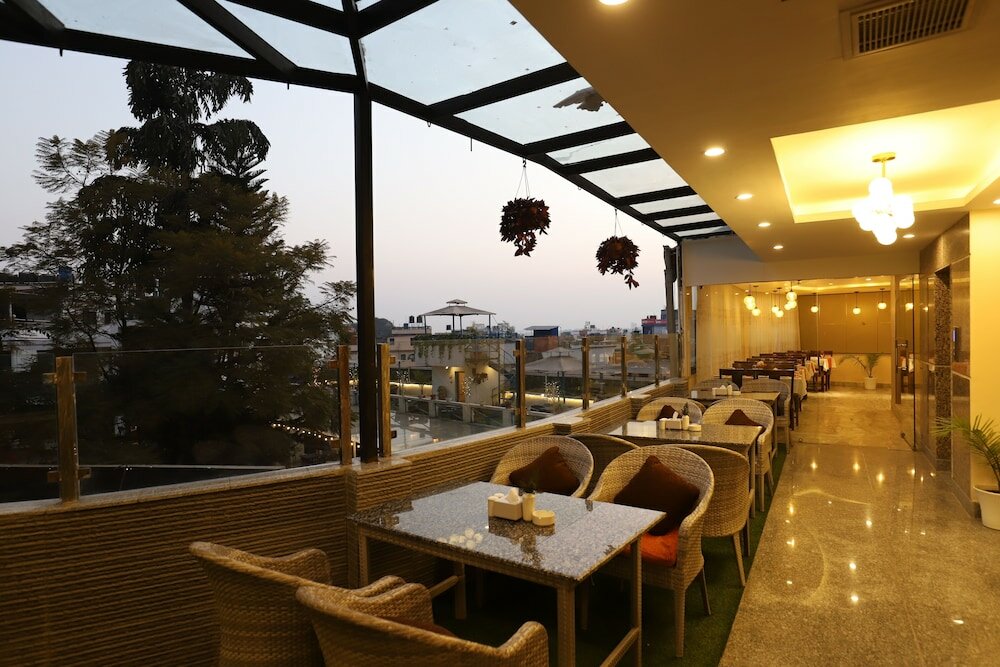 Фото Apex Business Hotel