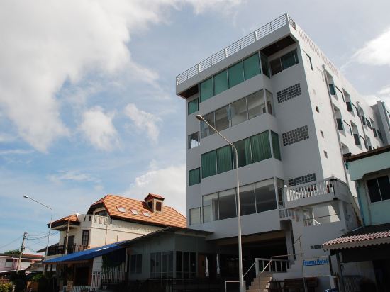 Фото Prachuap Beach Hotel