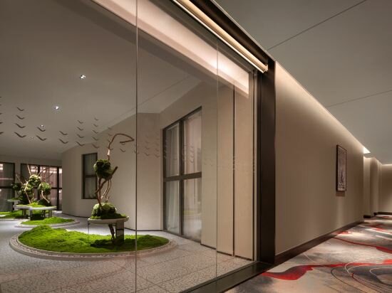 Фото Movenpick by Accor Shanghai Peoples Square Hotel