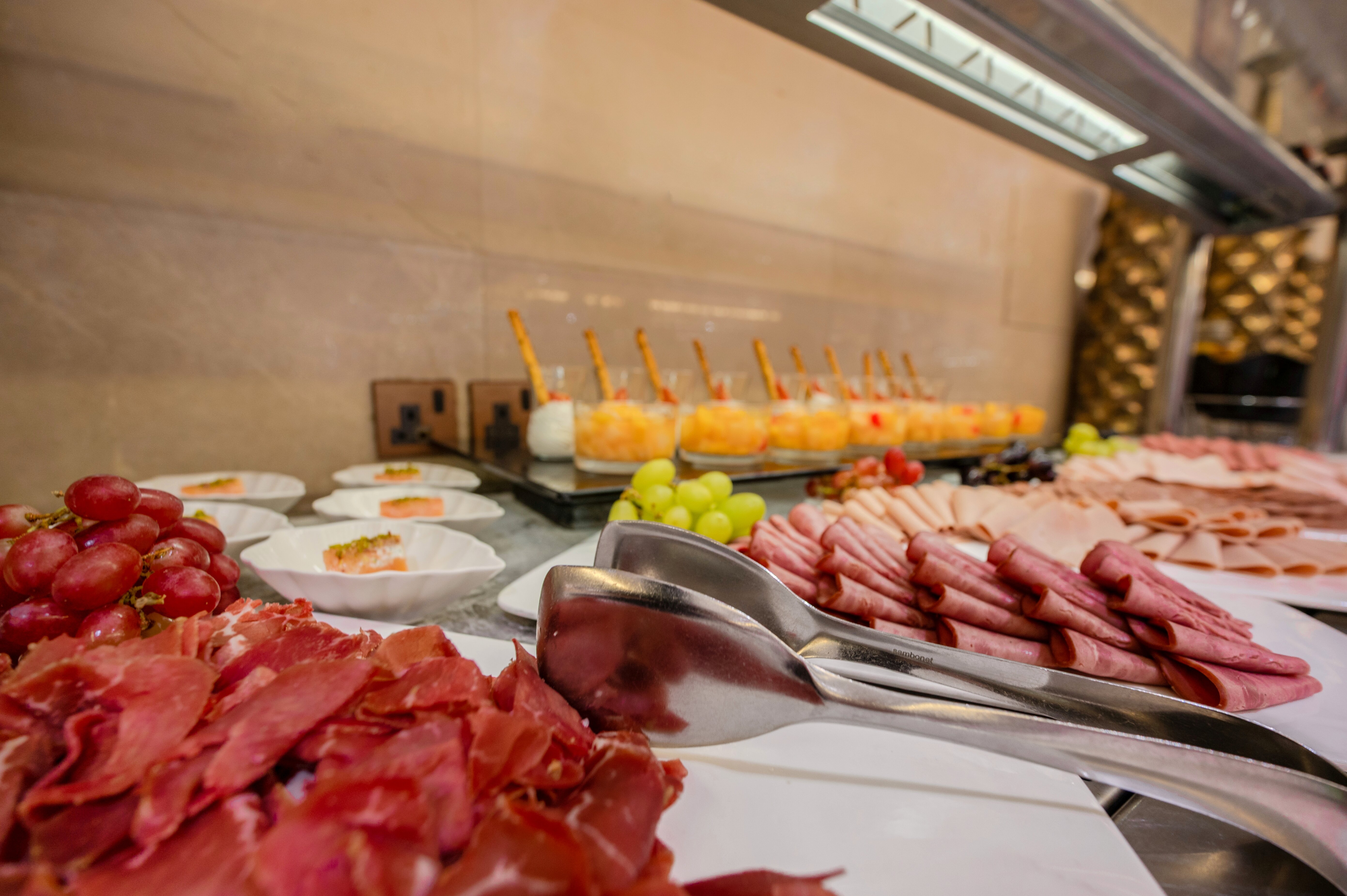 Фото Maysan Al Harithia Hotel