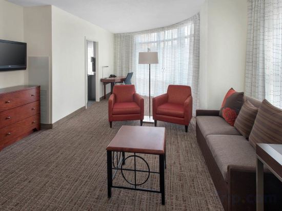 Фото Residence Inn Alexandria Old Town South at Carlyle