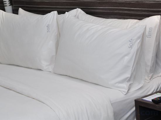 Фото Holiday Inn Express Surabaya CenterPoint, an Ihg Hotel