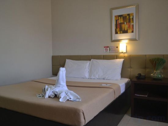 Фото Columbus Plaza Hotel